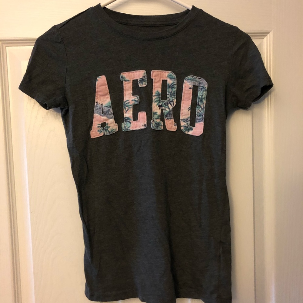 dark grey graphic tee :)